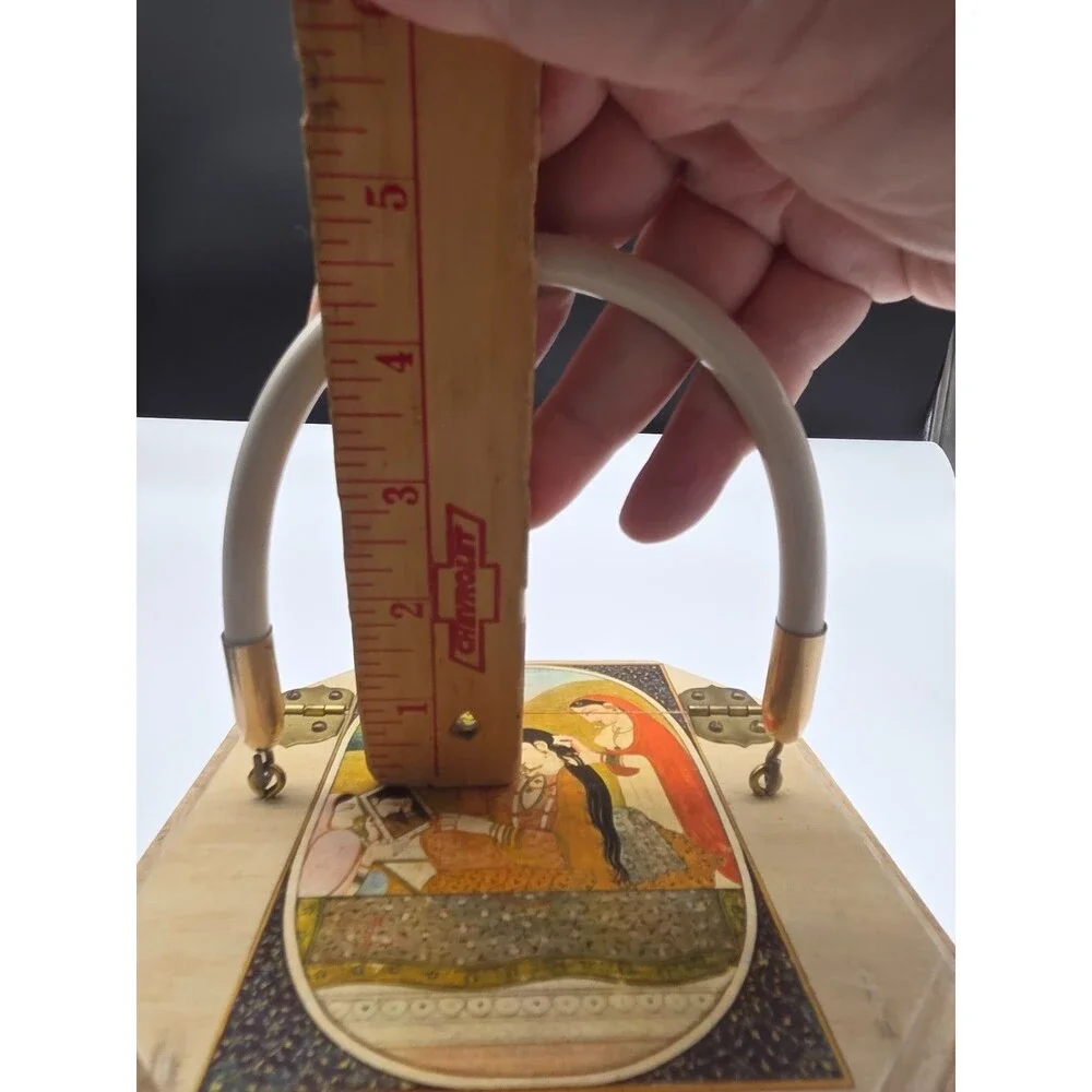 Vintage 1970s Wooden Lacquer Box Purse Indian Motif Felt Lining